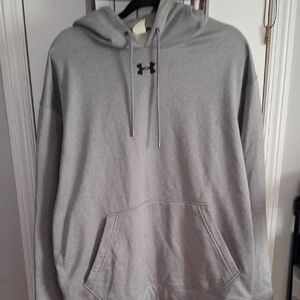 Under Armour Men’s Light Gray Pullover Hoodie with Black Logo